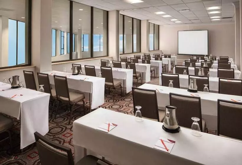 Fotos del hotel Crowne Plaza Dallas Market Center, An Ihg:  24