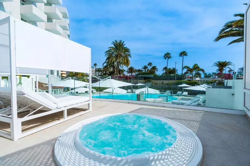 Fotos del hotel Hl Rondo:  17