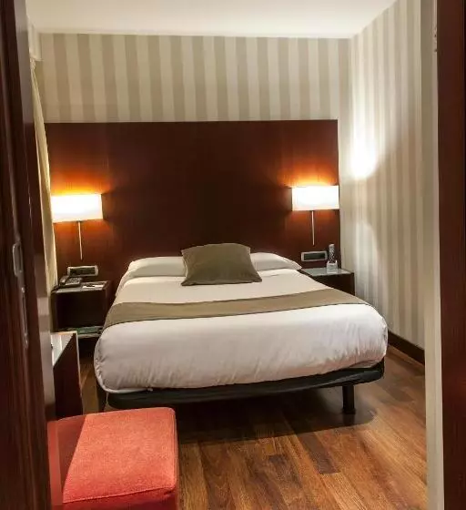 Fotos del hotel Zenit Borrell:  17