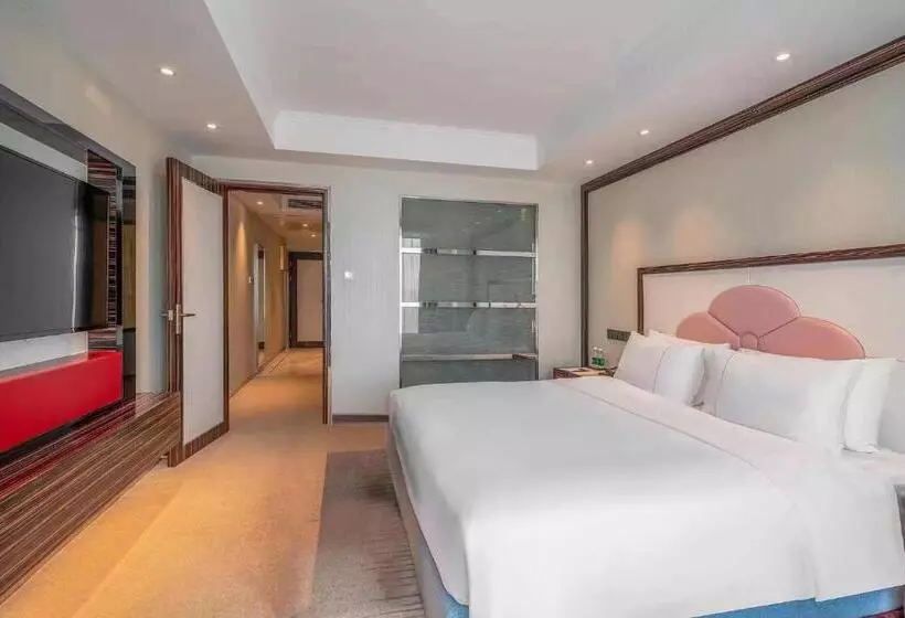 Fotos del hotel Suning Universal Hotel All-Suites:  5