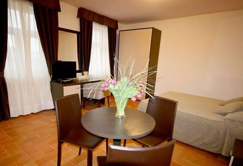 Fotos del hotel Praga 1:  11