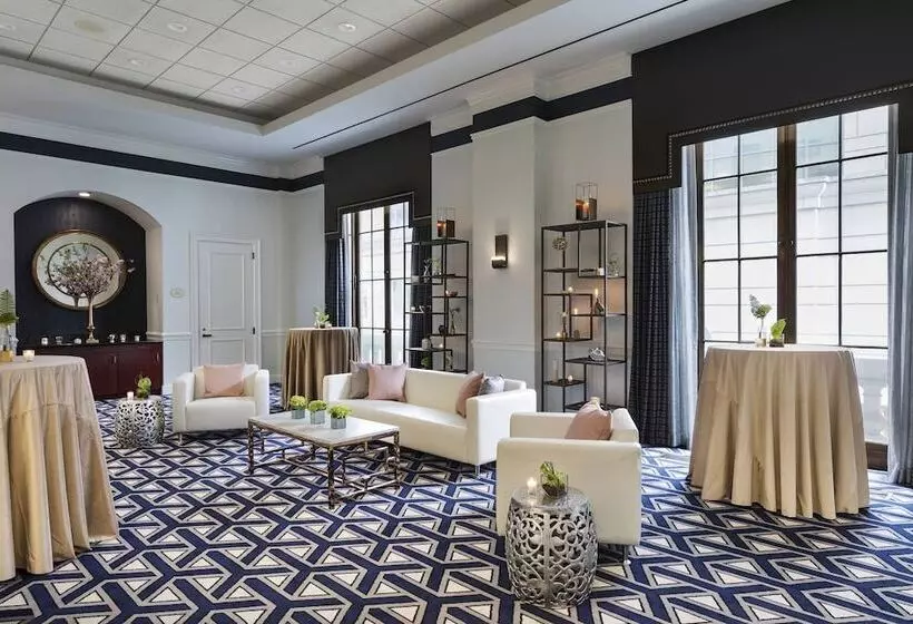 The Notary Hotel Autograph Collection