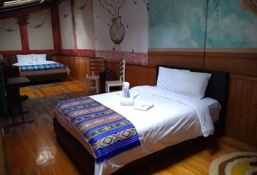 Fotos del hotel Boutique Villa De Sant:  5