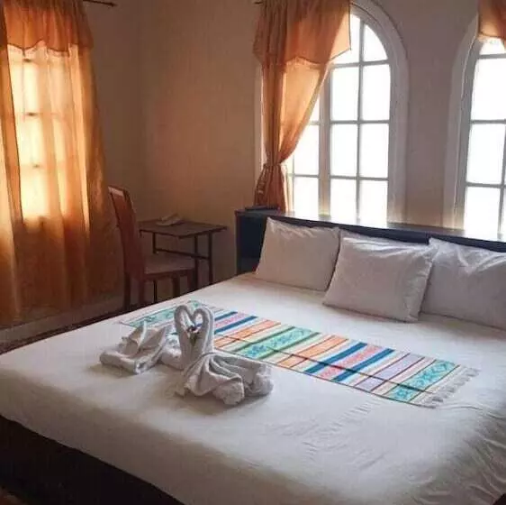 Fotos del hotel Boutique Villa De Sant:  16