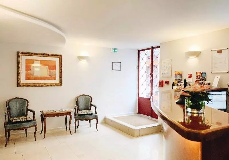 Fotos del hotel Bellevue Montmartre:  2