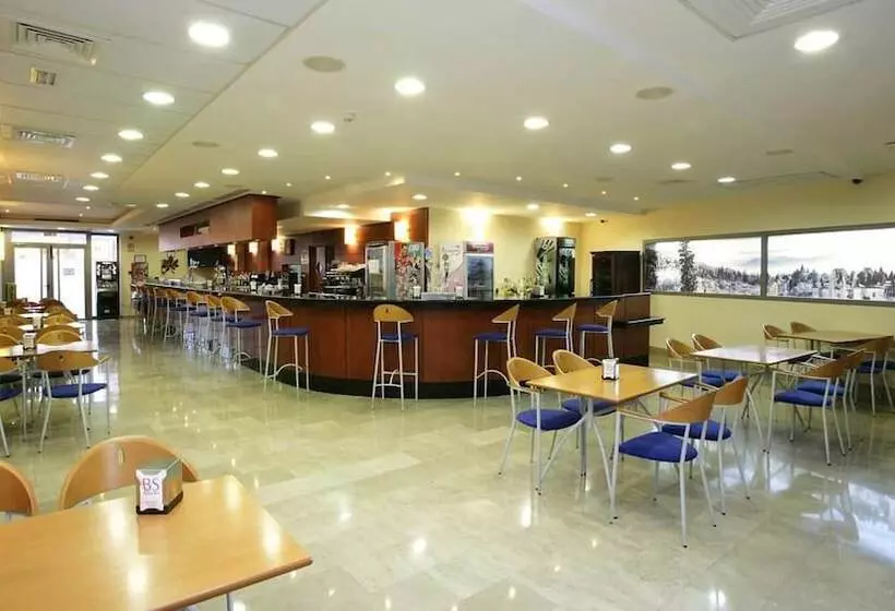 Fotos del hotel Bs Capitulaciones:  17