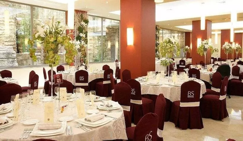 Fotos del hotel Bs Capitulaciones:  5