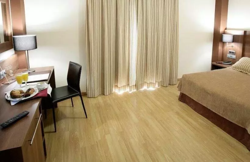 Fotos del hotel Bs Capitulaciones:  8