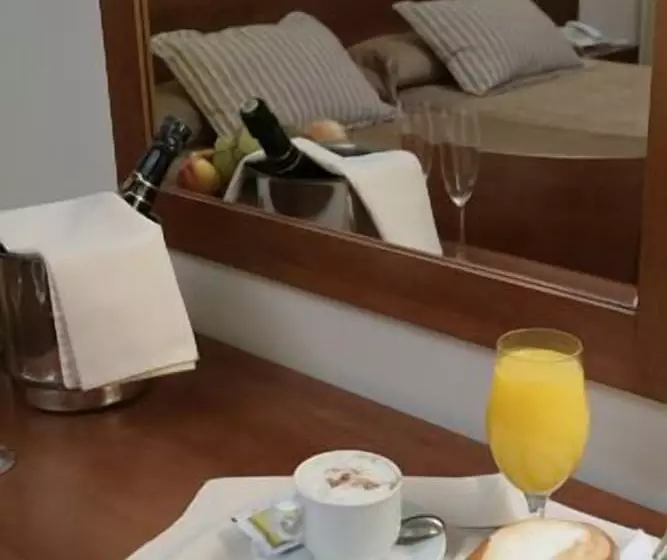 Fotos del hotel Bs Capitulaciones:  15