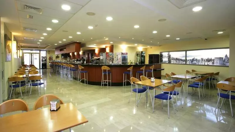 Fotos del hotel Bs Capitulaciones:  14