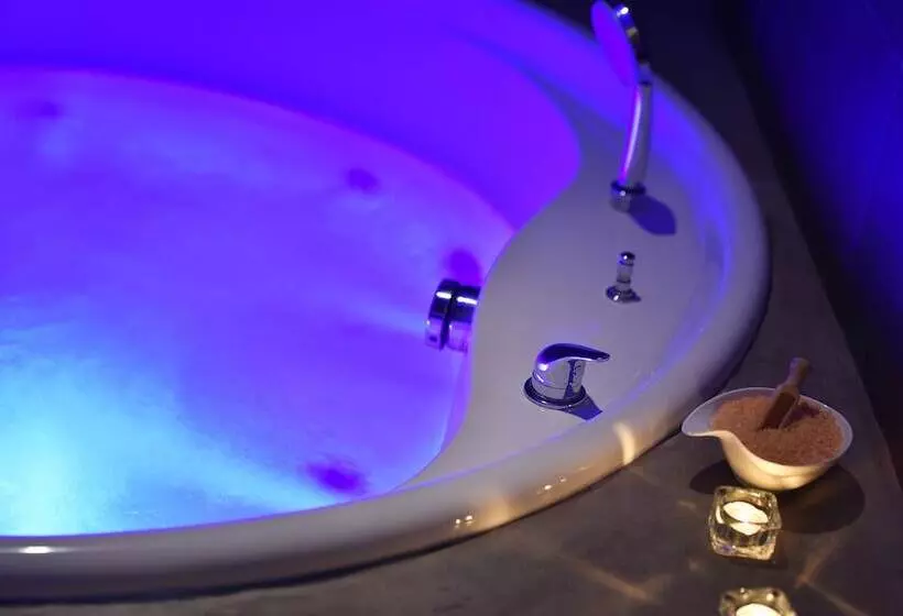 Fotos del hotel Design Hotel Neruda:  10