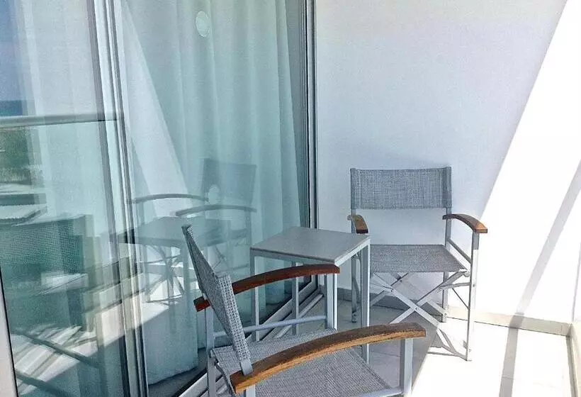 Fotos del hotel Limanaki Beach  & Suites:  11