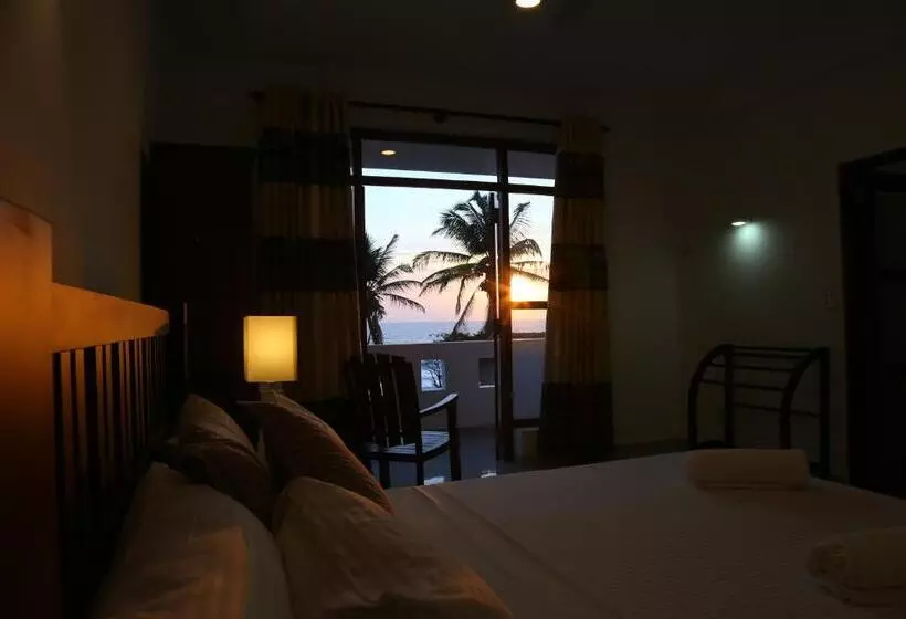 Fotos del hotel Hikka Regent:  15