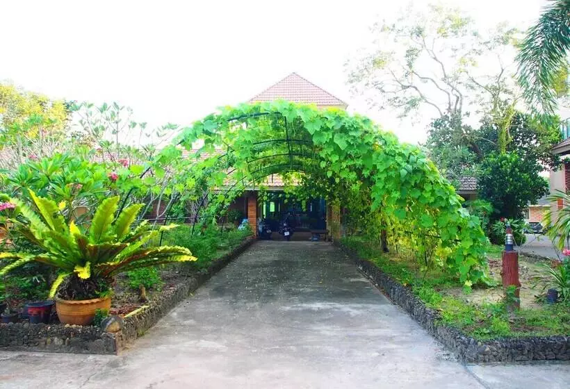 Fotos del hotel Baansuan Aiyara:  18