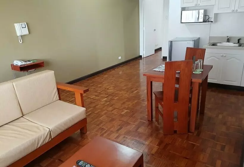 Fotos del hotel Bsa Tower Serviced Residences:  2