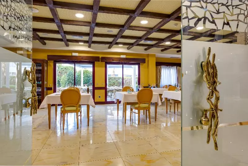 Fotos del hotel Daniya Denia Spa & Business 4*:  15