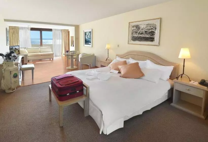 Del Lago Golf & Art Resort