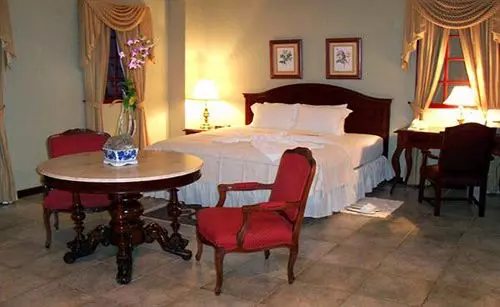 Fotos del hotel Deville:  10