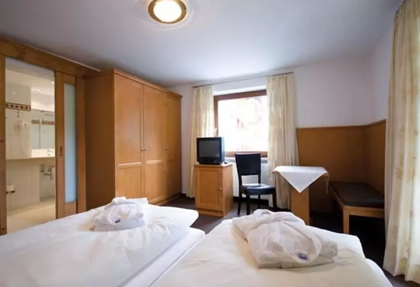 Fotos del hotel -garni Felsenhof:  23