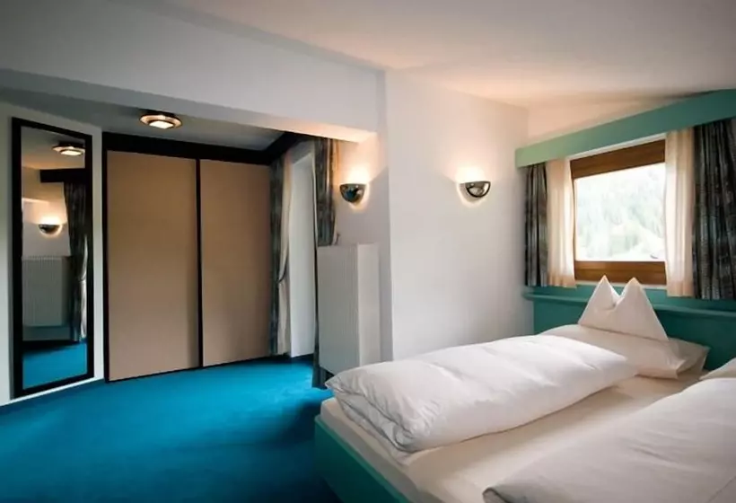 Fotos del hotel -garni Felsenhof:  12