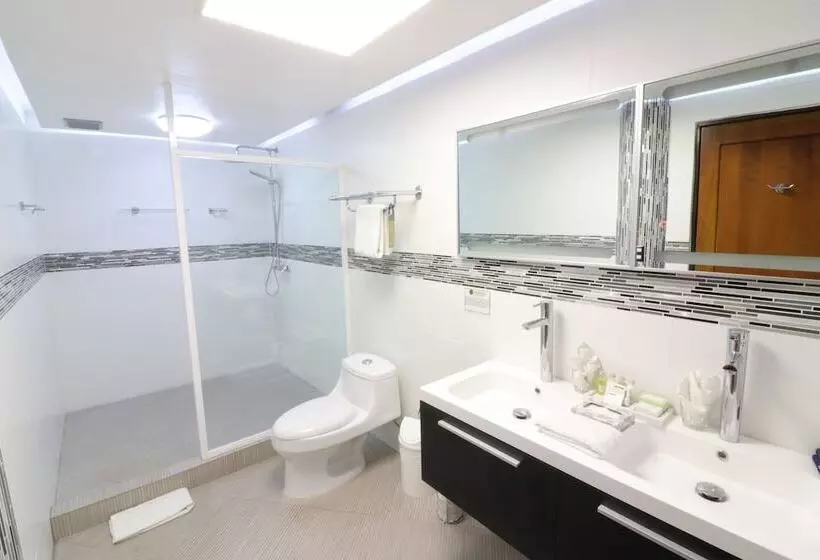 Fotos del hotel Oceans Two Resort:  12