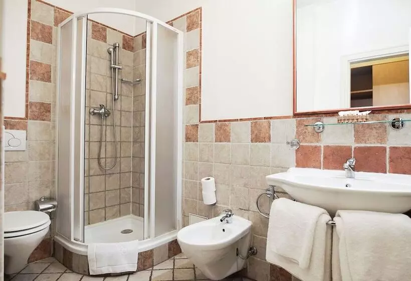 Fotos del hotel Tivoli Prague:  5