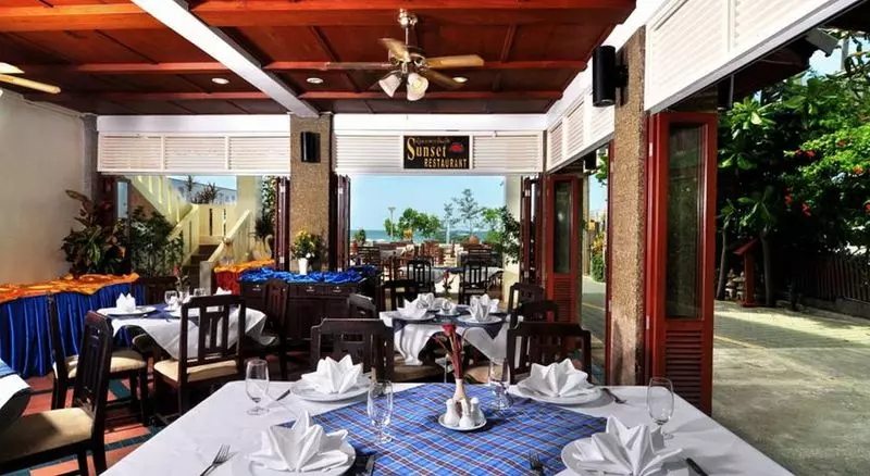 Fotos del hotel Karon Princess:  3