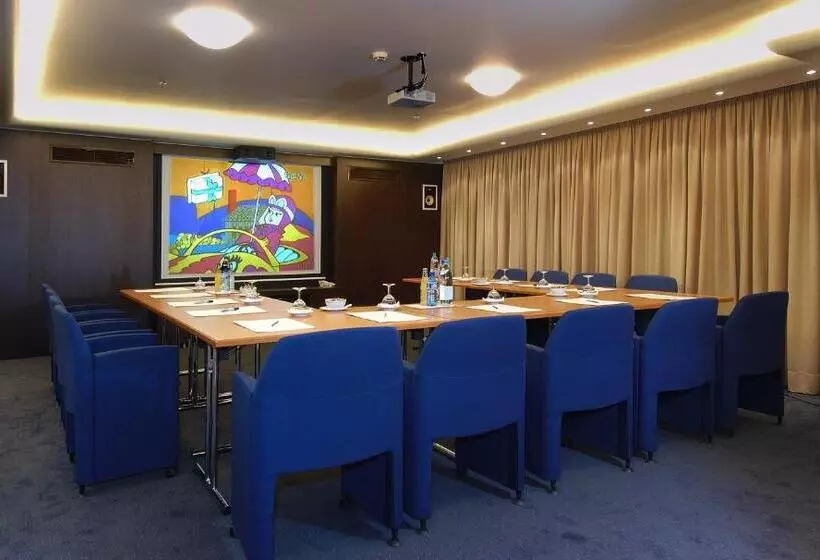 Fotos del hotel Atrion:  4