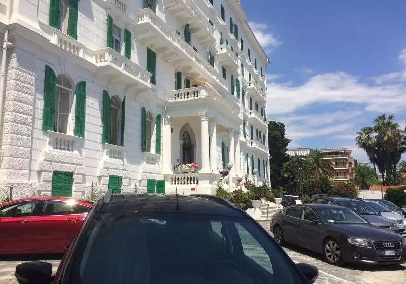 Fotos del hotel Grand  & Des Anglais Spa:  22