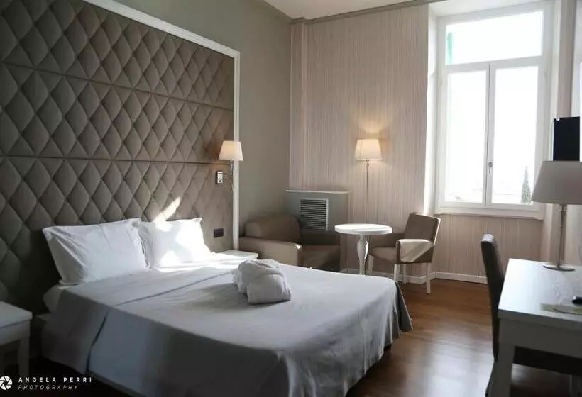 Fotos del hotel Grand  & Des Anglais Spa:  2