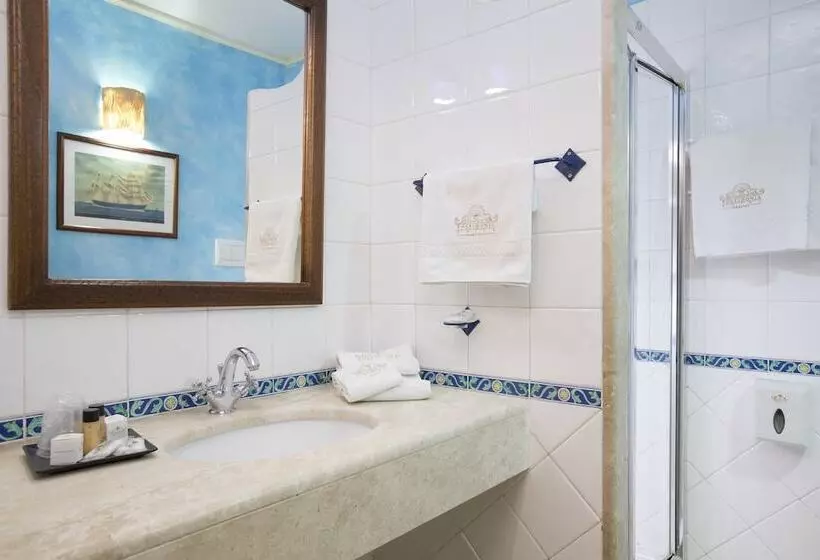 Fotos del hotel Poseidonia:  8