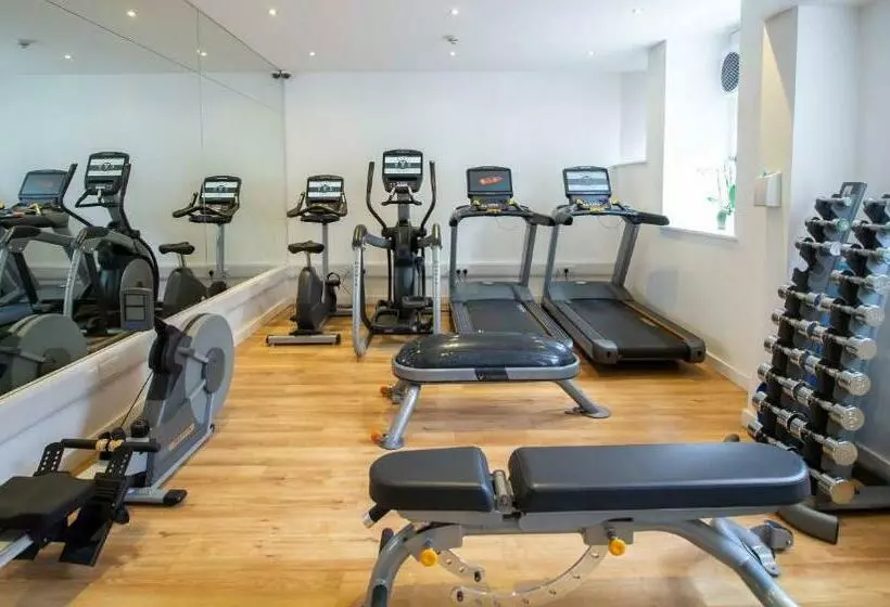 Fotos del hotel Wellington Hotel By Blue Orchid:  8