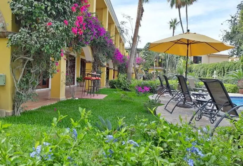 Fotos del hotel El Encanto Inn & Suites:  7