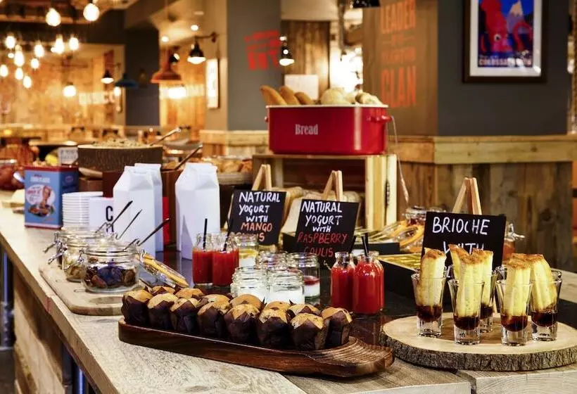 Fotos del hotel Ibis Styles Manchester Portland:  10