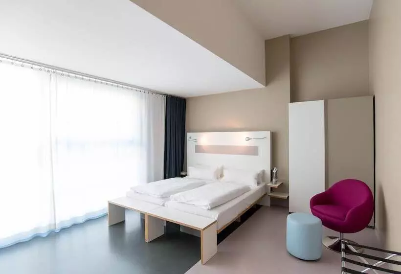 Fotos del hotel Ku'damm 101:  18