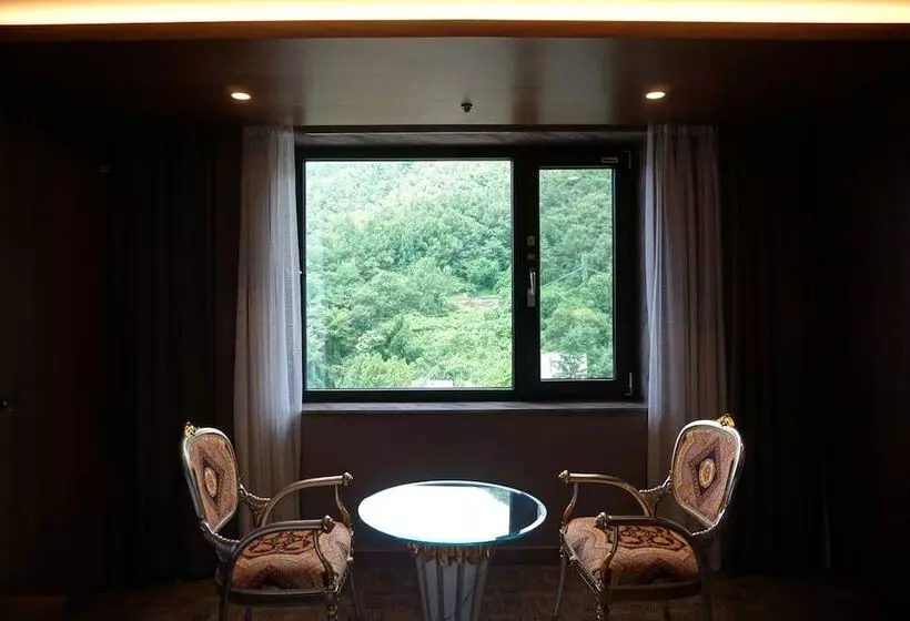 Fotos del hotel Mudeung Park:  10