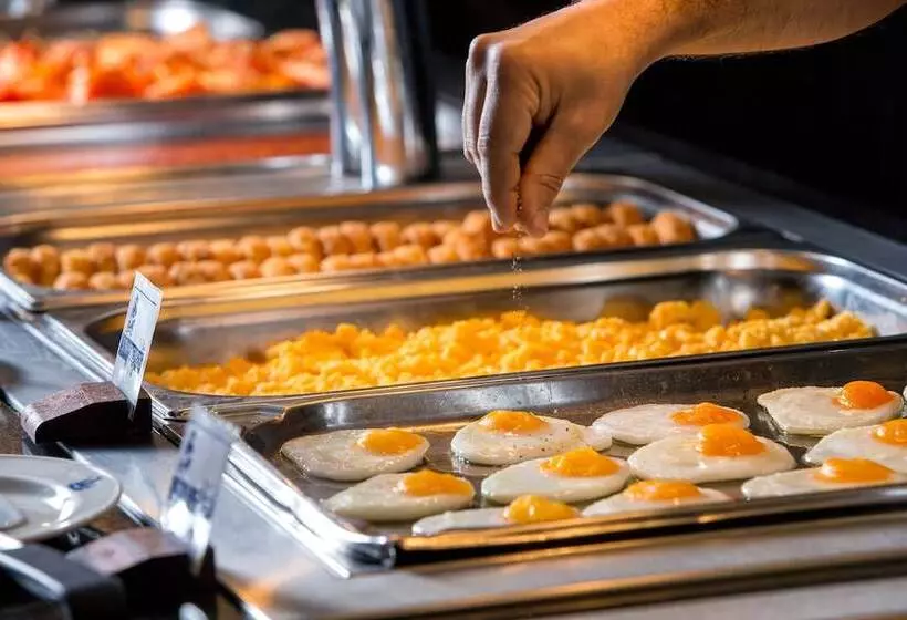 Fotos del hotel The President:  8