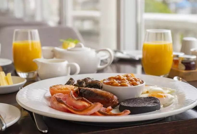 Fotos del hotel St George S:  4