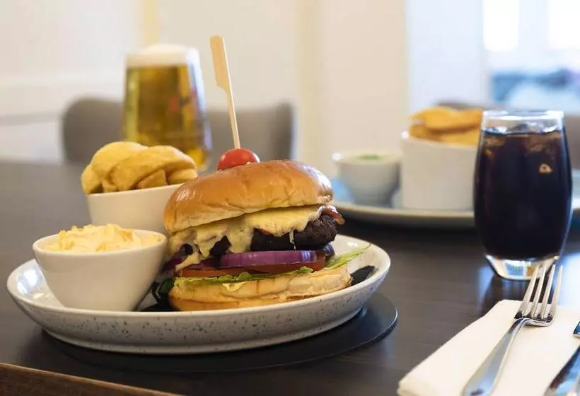 Fotos del hotel St George S:  18