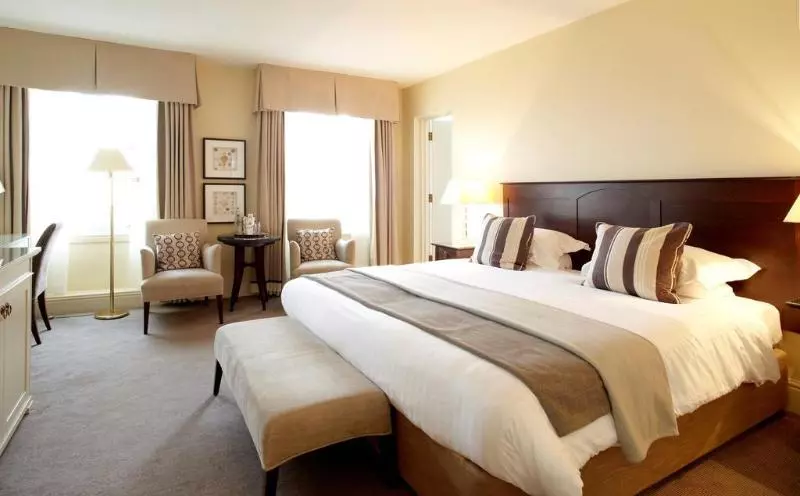 Fotos del hotel St George S:  2