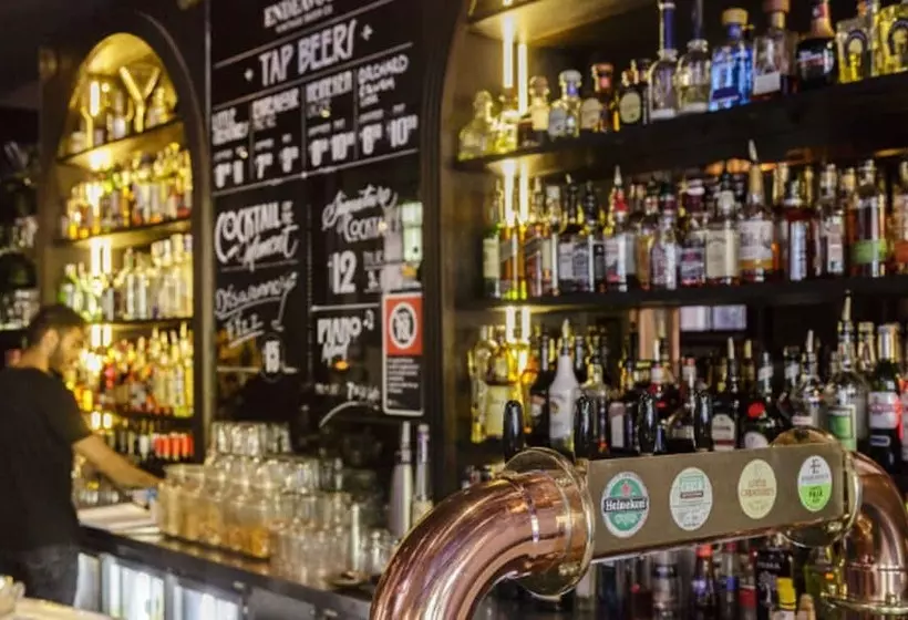 Fotos del hotel The Russell:  3