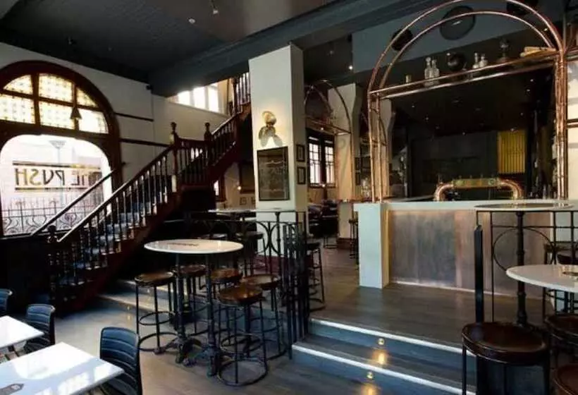 Fotos del hotel The Russell:  13