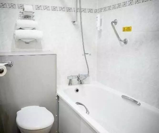 Fotos del hotel Travelodge Belfast:  7