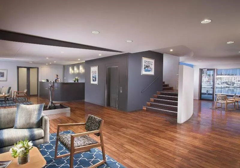 Somerset On The Pier Hobart