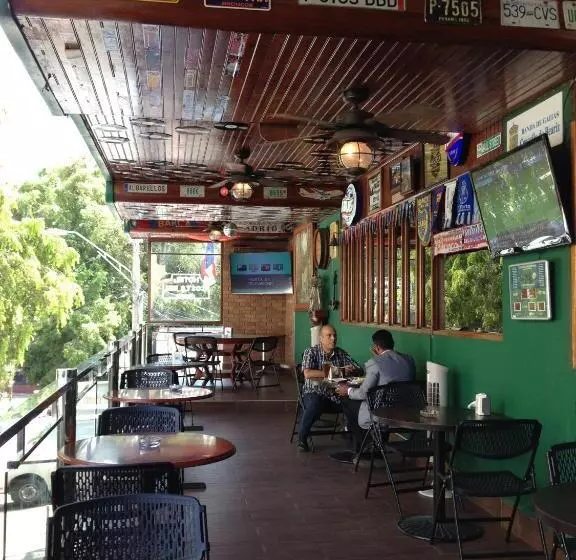 Fotos del hotel Costa Inn:  14