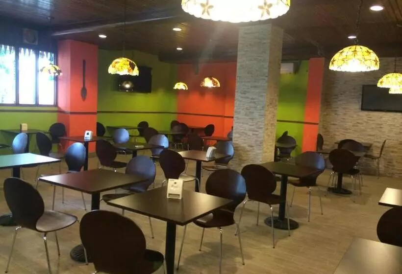 Fotos del hotel Costa Inn:  23