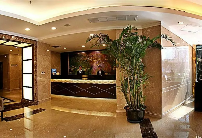 Fotos del hotel Howard Johnson All Suites:  4