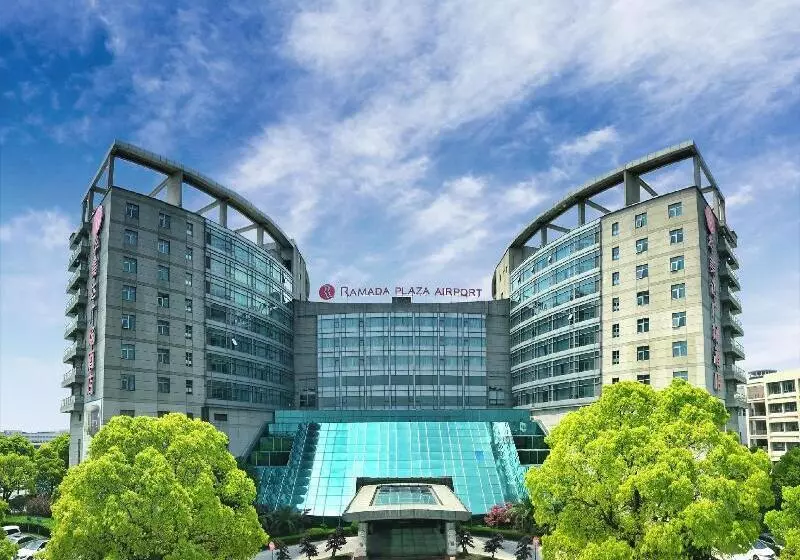 Ramada Plaza Shanghai Pudong Airport