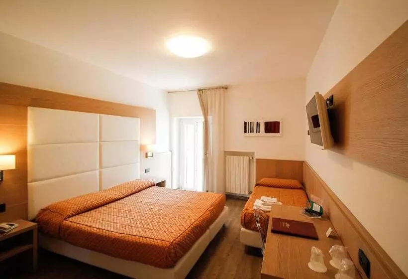 Fotos del hotel Europa:  8