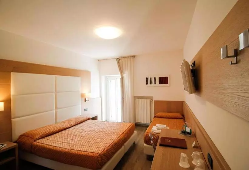 Fotos del hotel Europa:  17